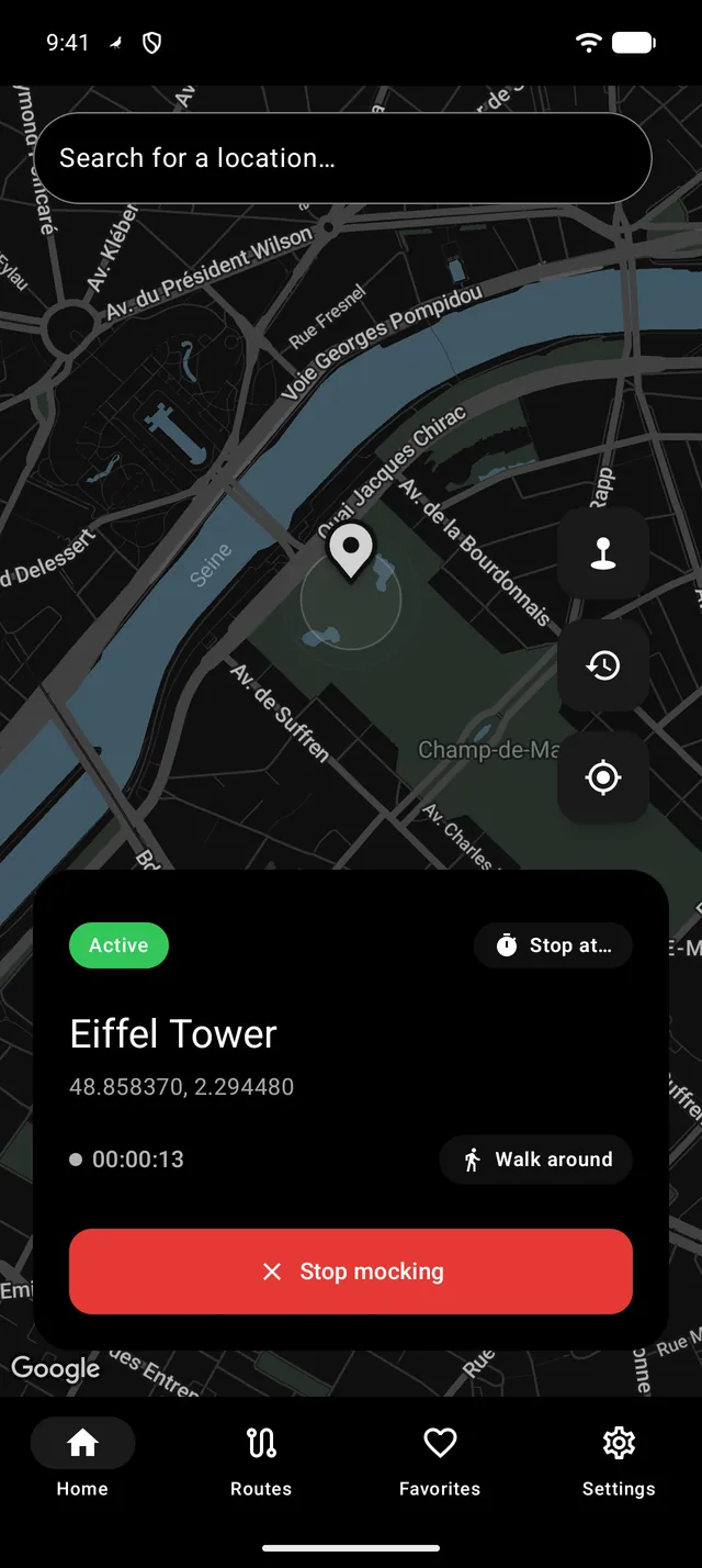 Golub map with an active simulated location at the Eiffel Tower and a Stop button